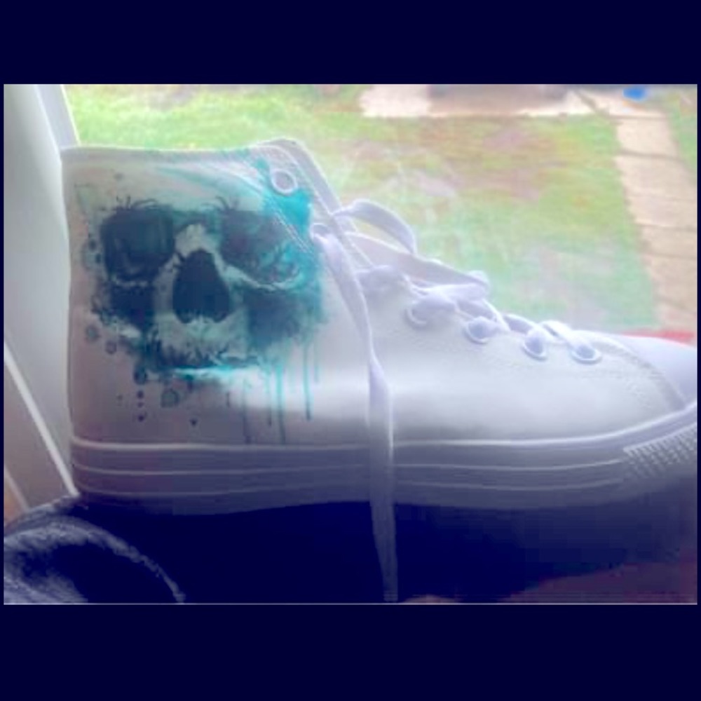 SOLD ON FB MARKET Skull Hightop’s 9.5 New